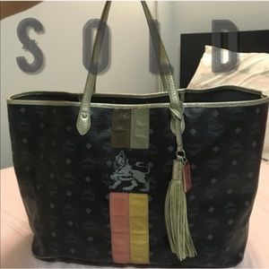 MCM princess Lion tote large